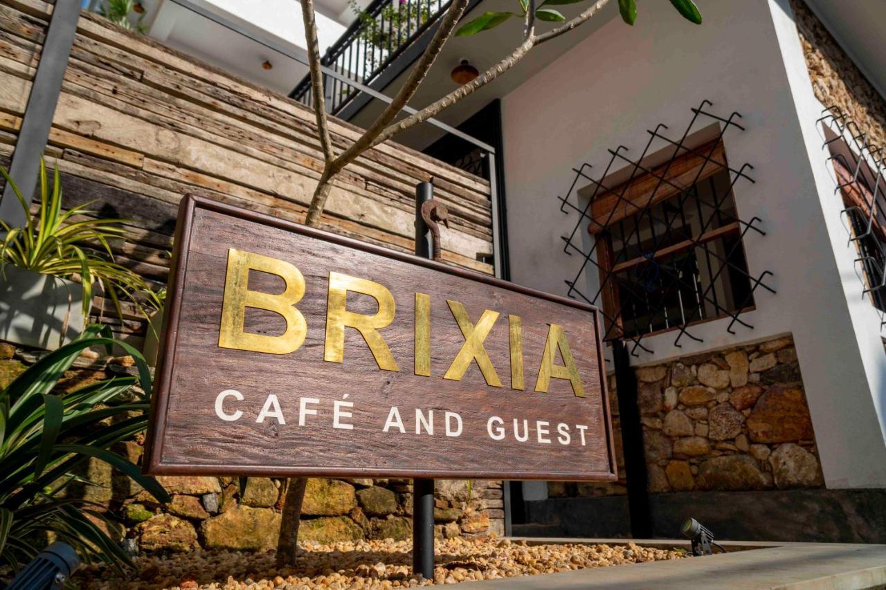 Brixia Cafe & Guest Acomodação com café da manhã Galle Exterior foto